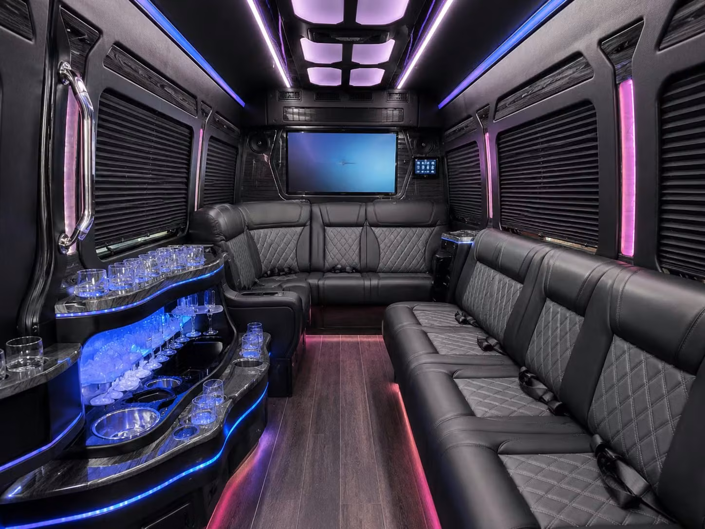 airport pickup and drop off shuttle services for wedding guests