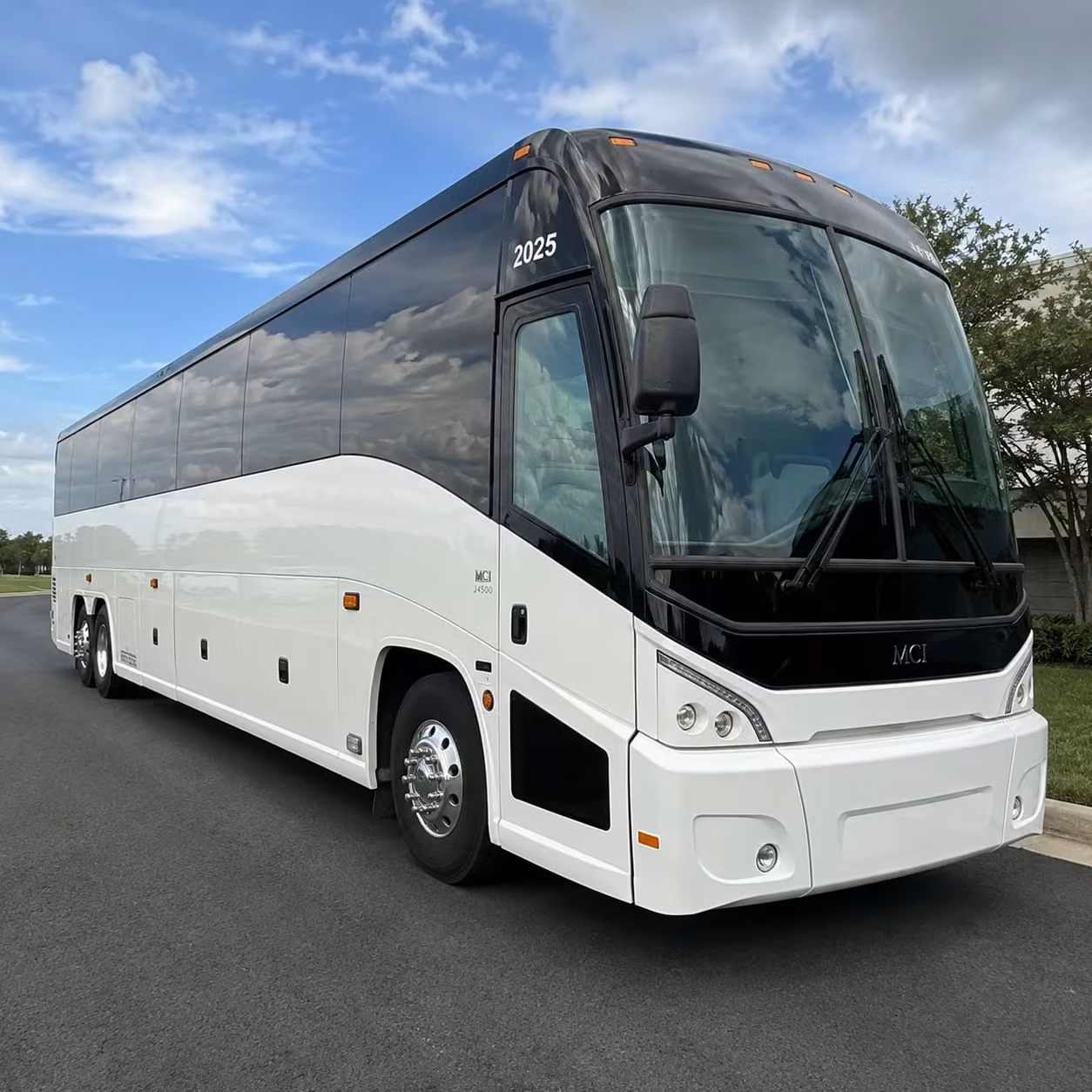 airport transfer shuttles to and from john wayne airport