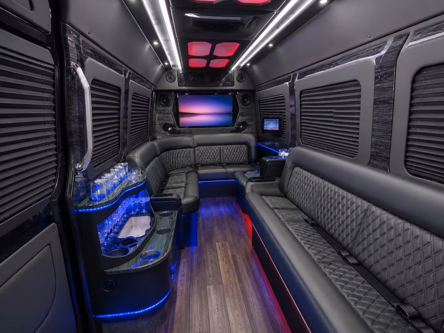 airport transfers for government and military personnel traveling through sna