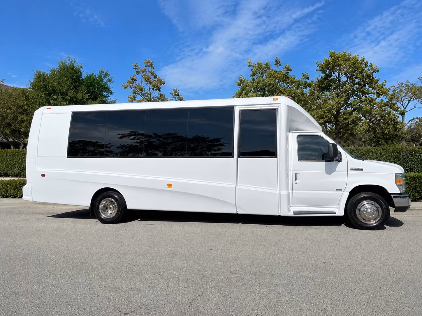 wedding shuttle services transportation in santa ana